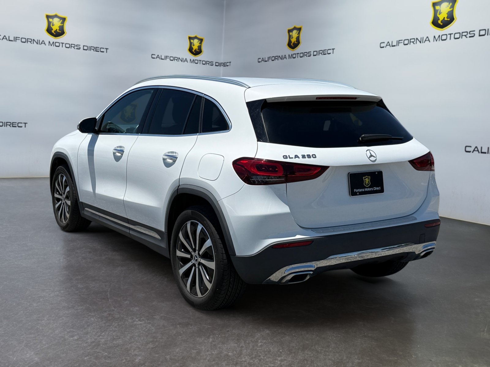 Used 2023 Mercedes-Benz GLA 250 w/ Premium Package image 3