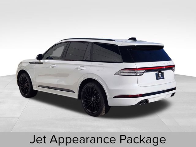 Certified 2025 Lincoln Aviator Reserve w/ Equipment Group 201A image 8