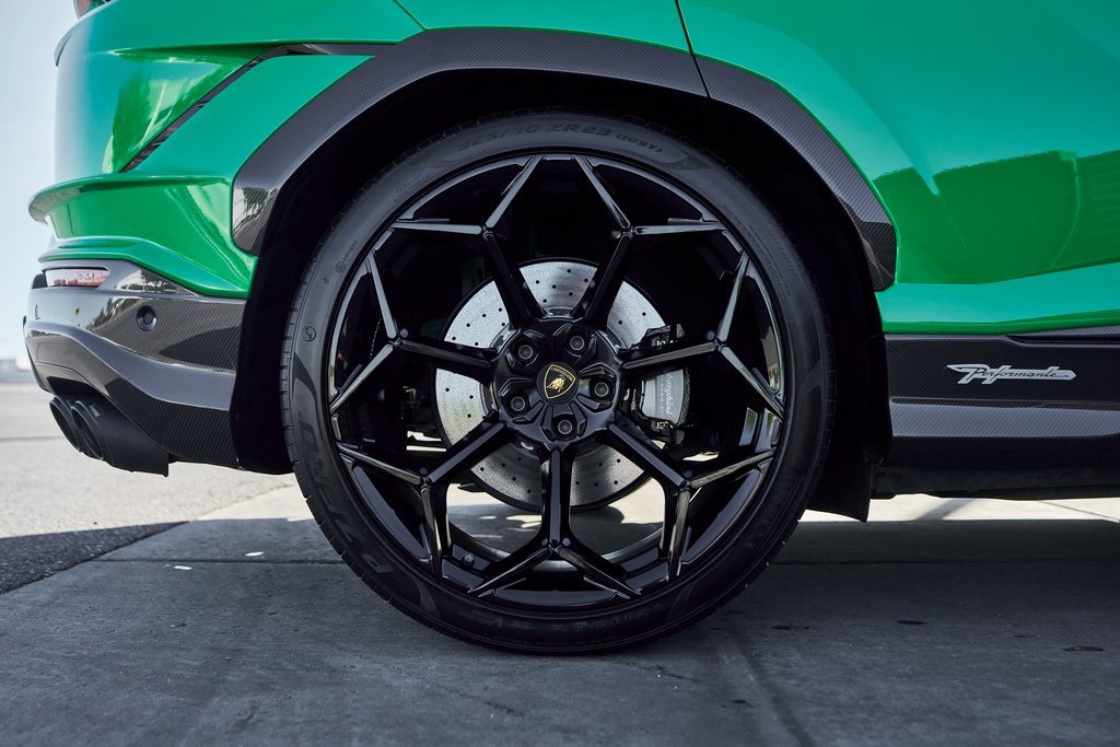 Used 2024 Lamborghini Urus Performante image 24
