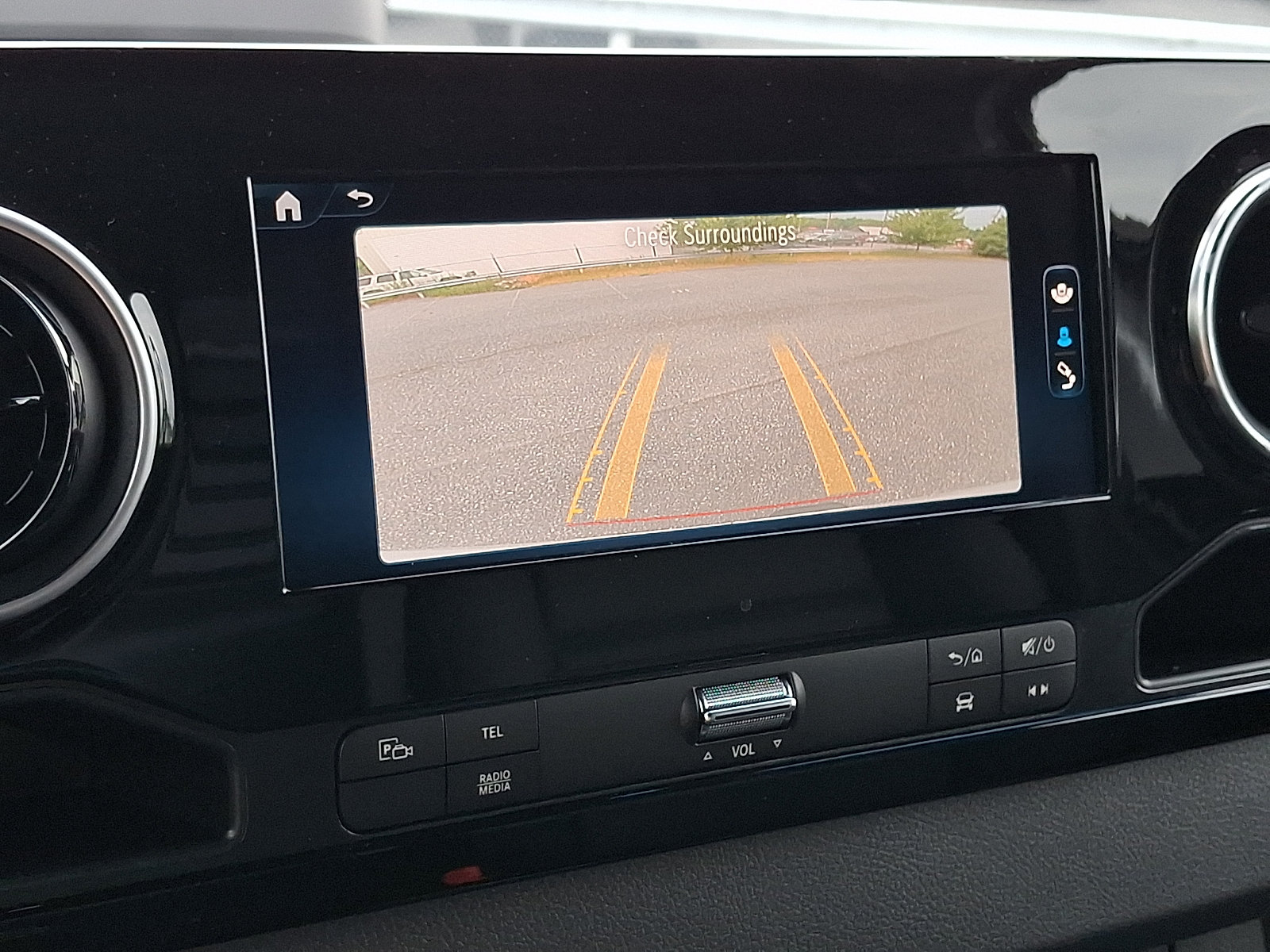 Used 2025 Mercedes-Benz Sprinter 2500 image 19