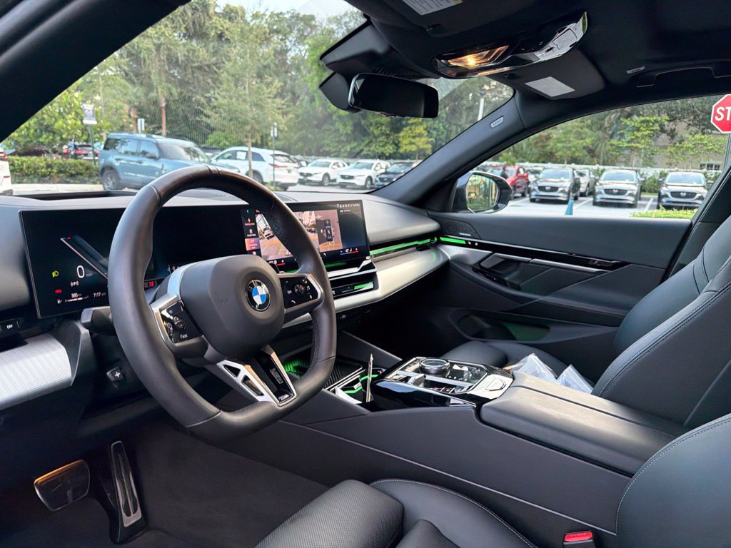 Used 2026 BMW 530i RWD image 16