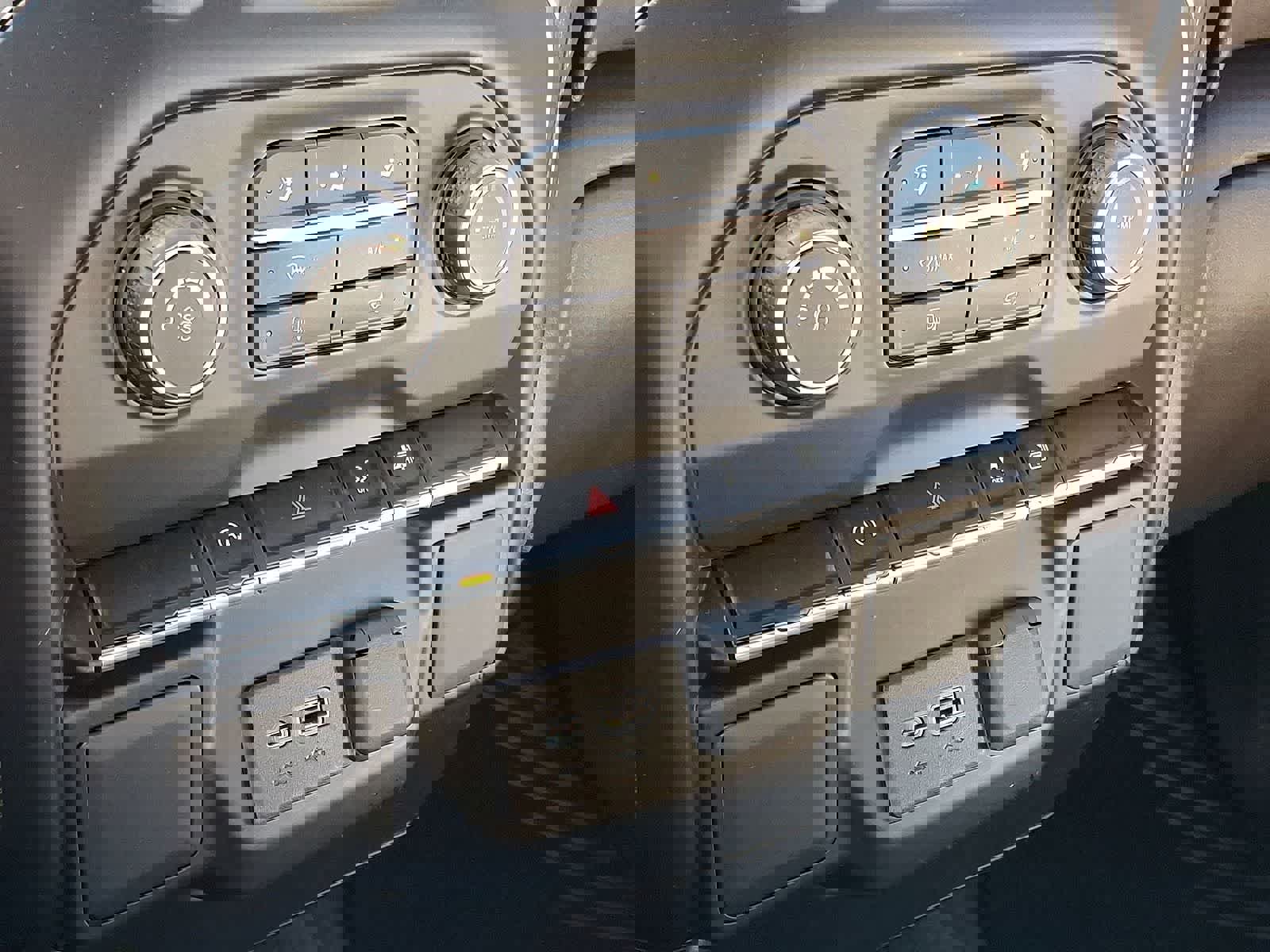 Certified 2020 Chevrolet Silverado 1500 LT image 22