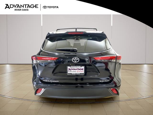 Used 2023 Toyota Highlander XLE AWD/4WD image 6