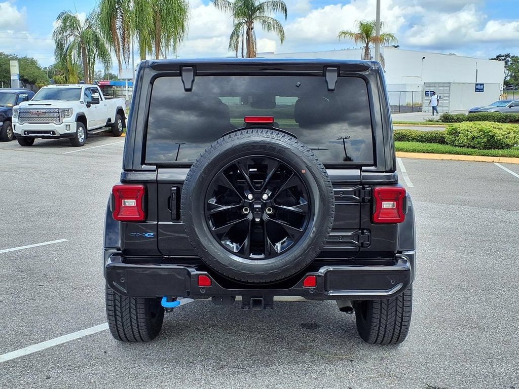Used 2021 Jeep Wrangler Unlimited Sahara AWD/4WD image 6