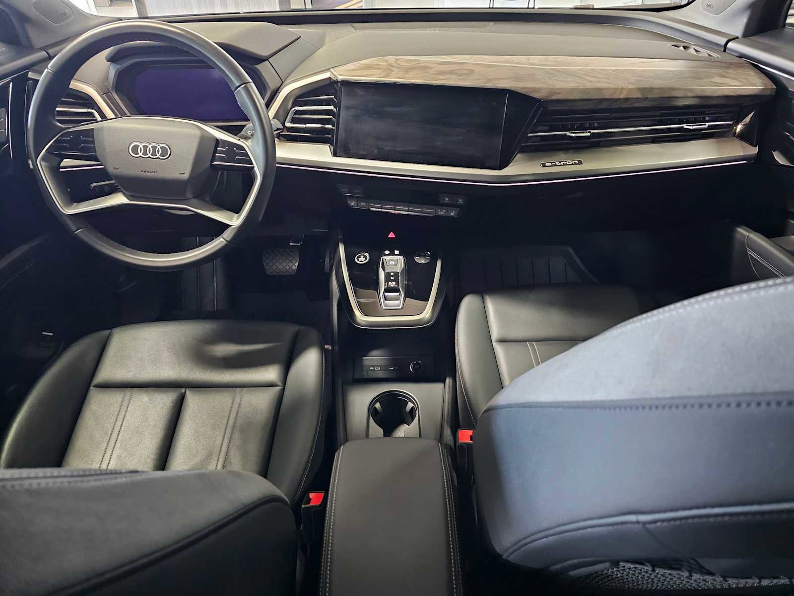 Used 2023 Audi Q4 e-tron Premium Plus w/ Premium Plus image 20