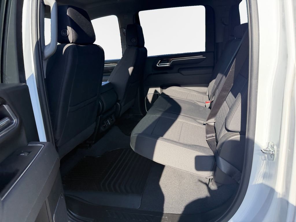 Used 2025 Chevrolet Silverado 2500 LT w/ Convenience Package image 24