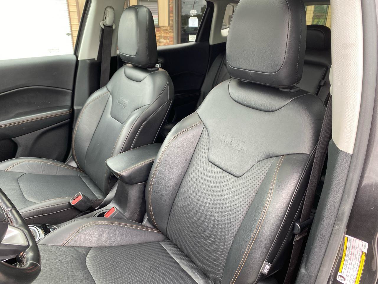 Used 2021 Jeep Compass Limited w/ Sun and Sound Group AWD/4WD image 6