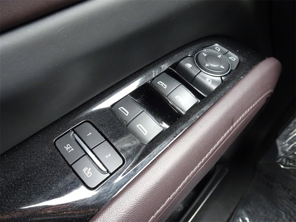 Certified 2023 Cadillac Escalade ESV Premium Luxury Platinum w/ LPO, Radiant Package image 25