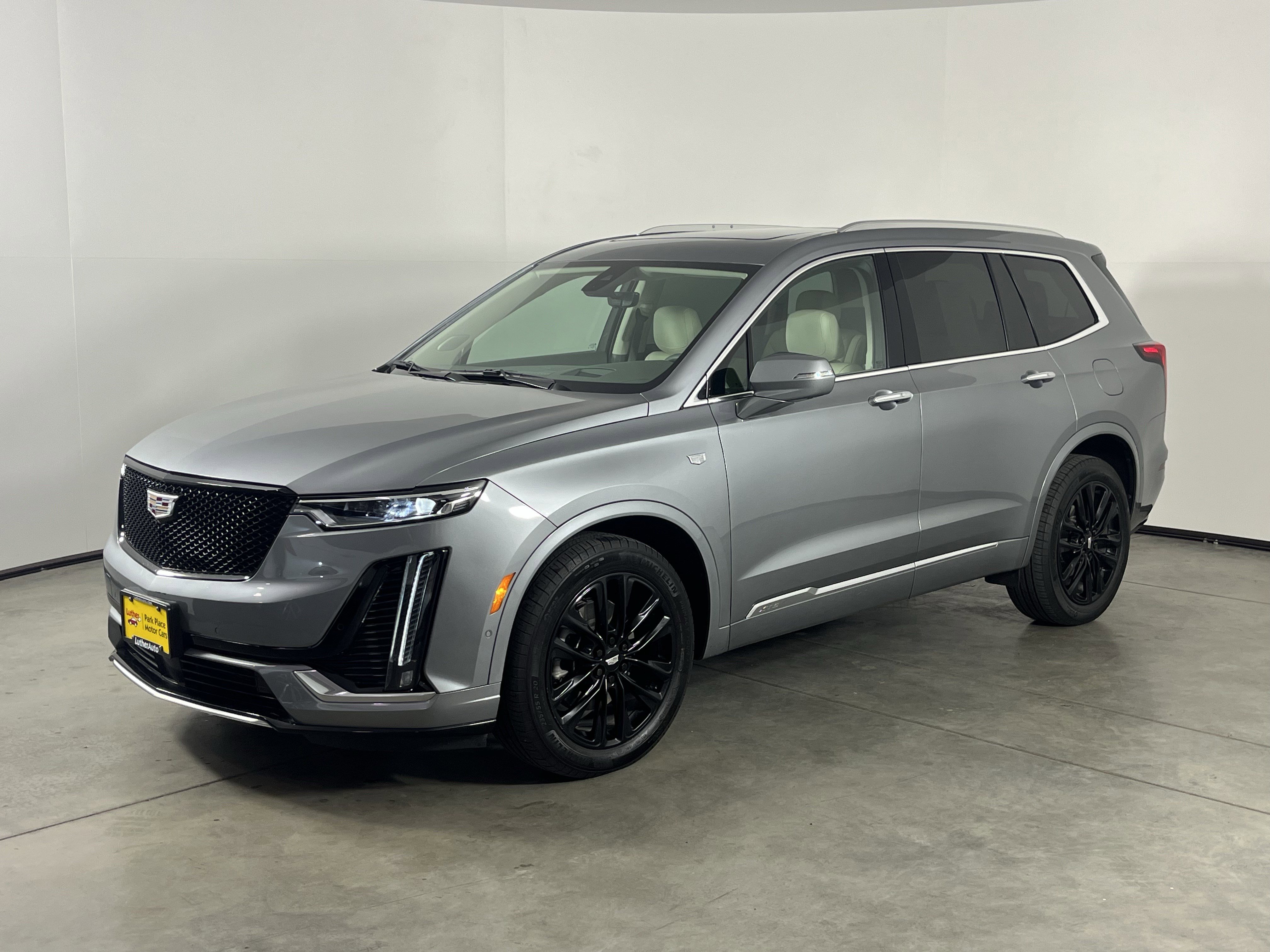 Used 2023 Cadillac XT6 Premium Luxury w/ Technology Package image 51