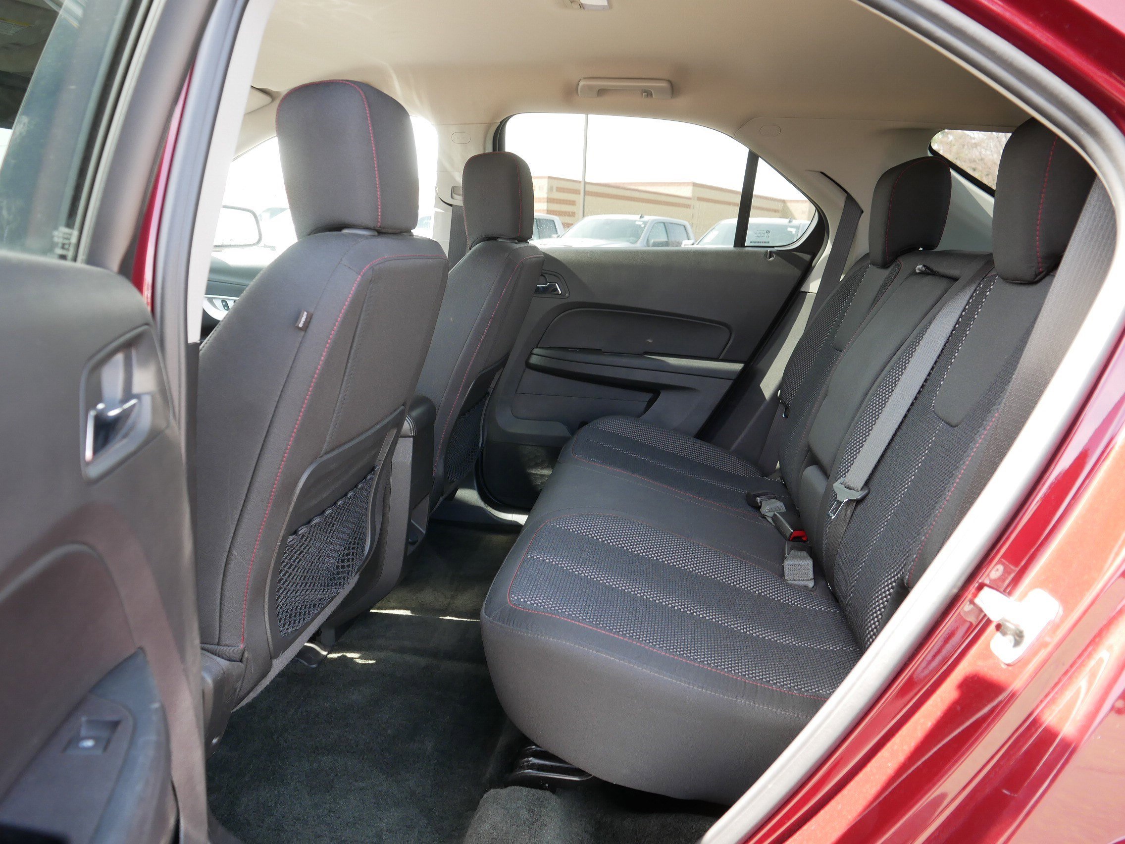 Used 2017 Chevrolet Equinox LT w/ Convenience Package image 35