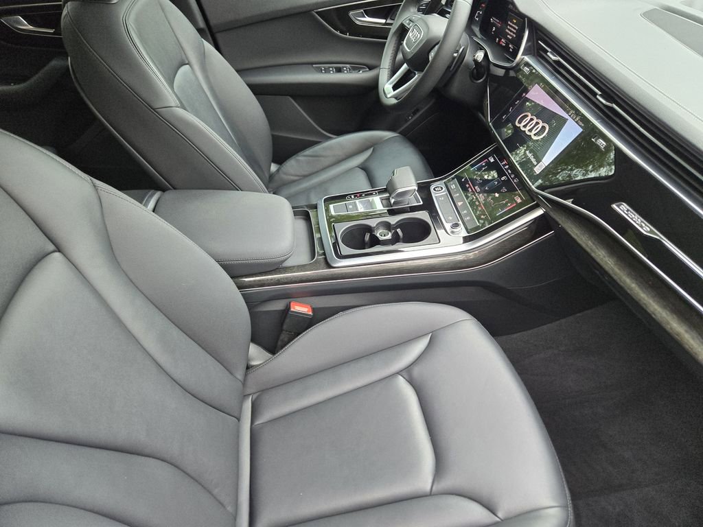 Certified 2023 Audi Q7 2.0T Premium w/ Convenience Package image 18