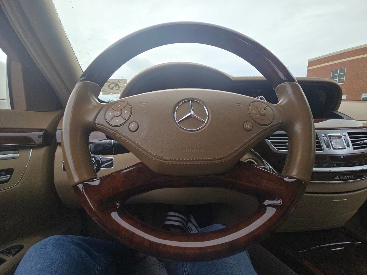 Used 2013 Mercedes-Benz S 550 4MATIC image 52