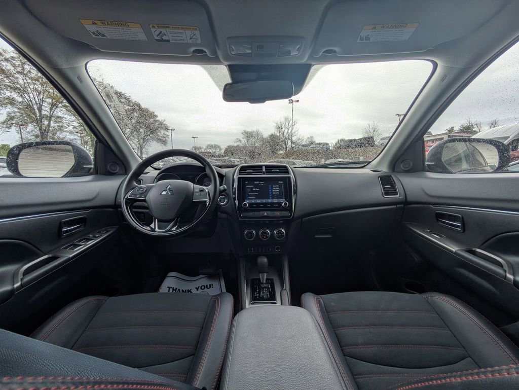 Used 2025 Mitsubishi Outlander Sport SE image 23