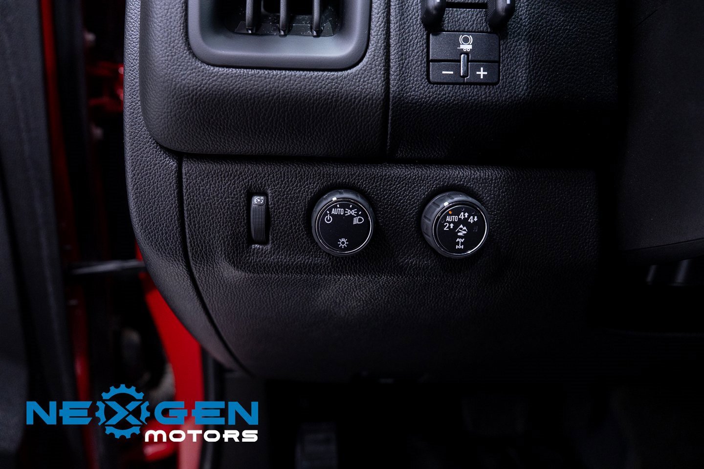 Used 2018 Chevrolet Colorado ZR2 image 20