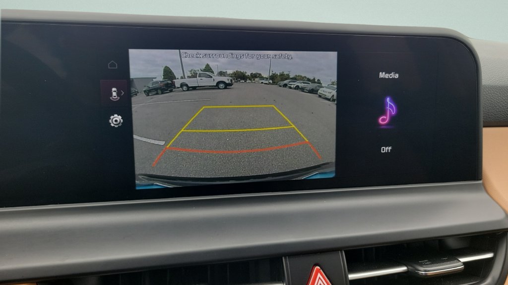 Used 2024 Kia Seltos EX FWD image 17