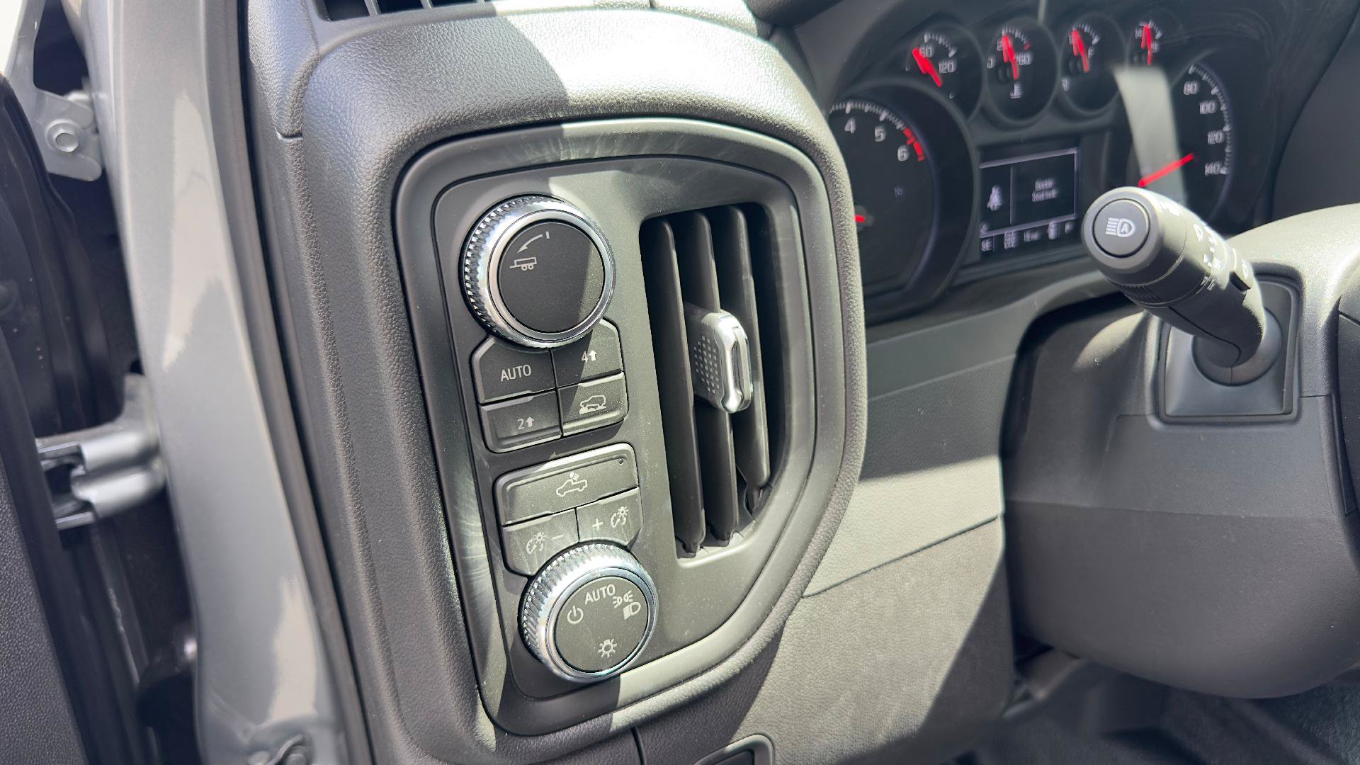 New 2026 GMC Sierra 1500 Pro AWD/4WD image 15