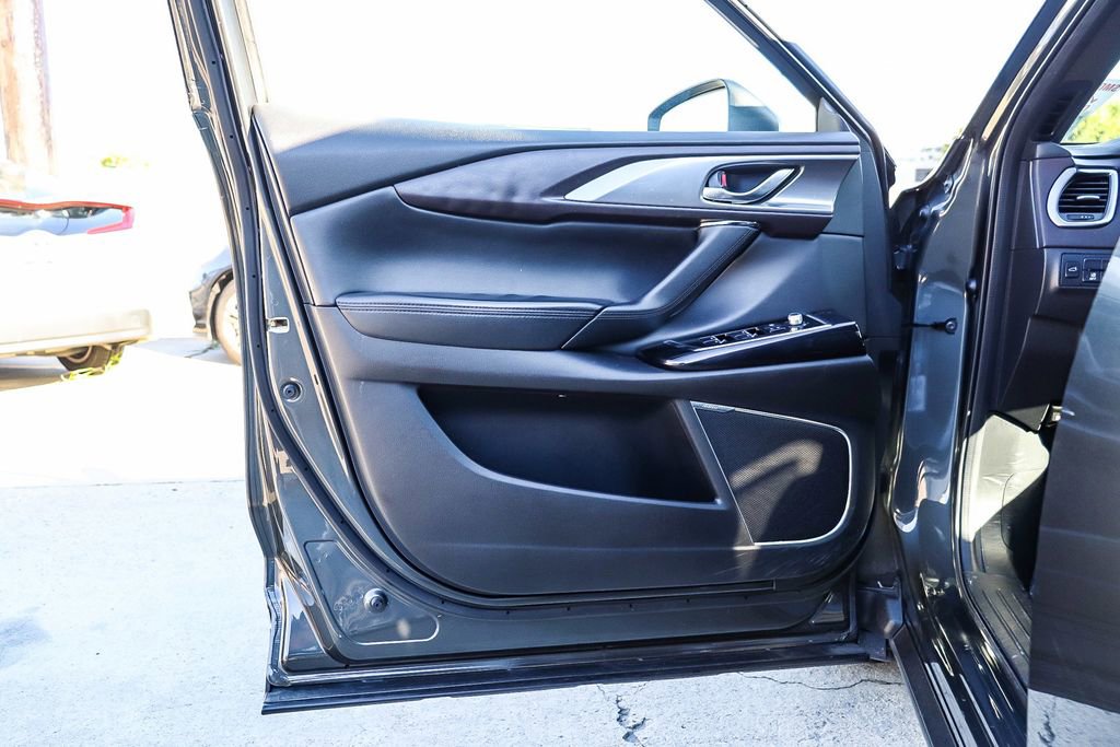Used 2018 MAZDA CX-9 Grand Touring image 25