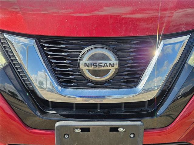 Used 2020 Nissan Rogue SL w/ Premium Package FWD image 2
