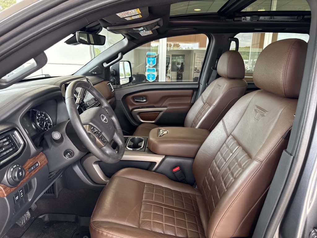 Used 2023 Nissan Titan Platinum Reserve w/ Moonroof Package AWD/4WD image 23