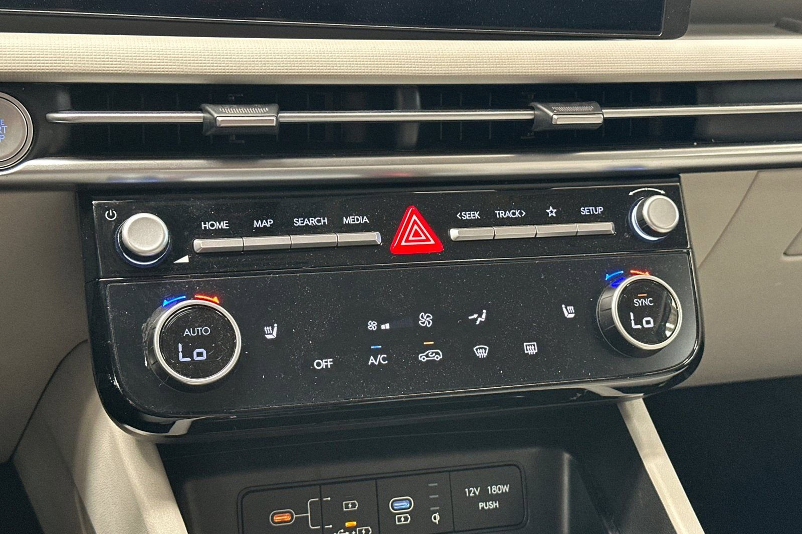 Used 2025 Hyundai Tucson SEL image 26