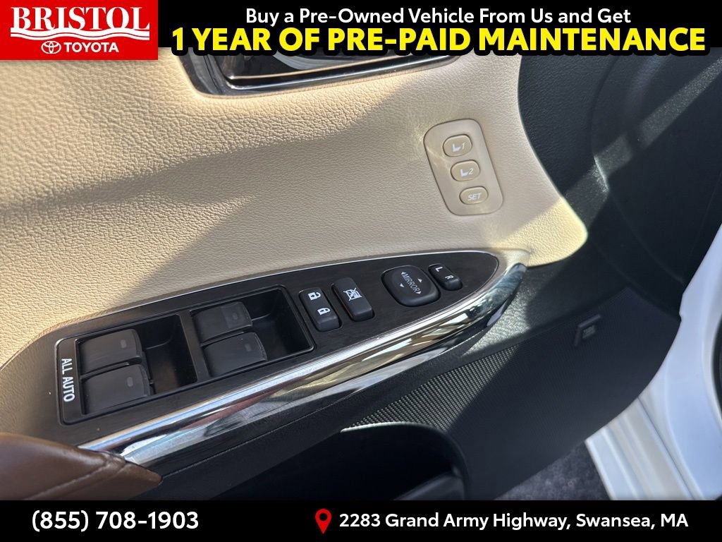 Used 2016 Toyota Avalon Limited w/ Toyota Safety Sense Package FWD image 25