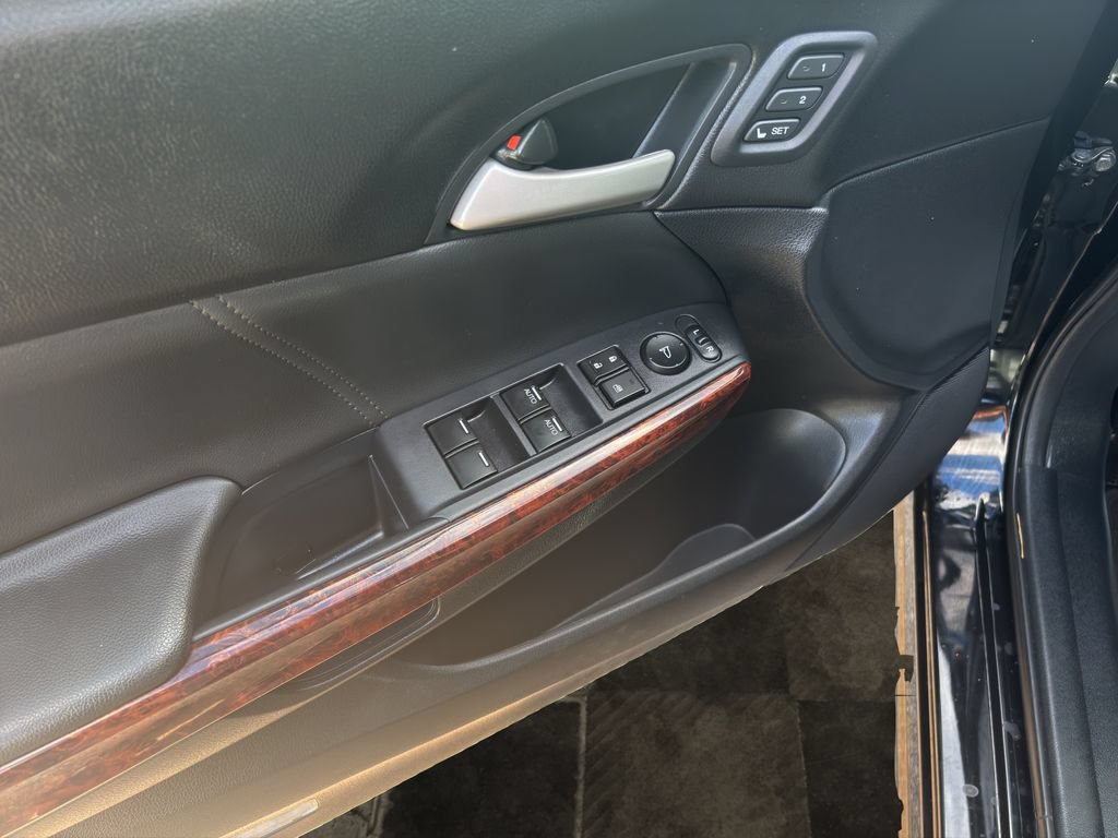 Used 2012 Honda Crosstour EX-L image 18