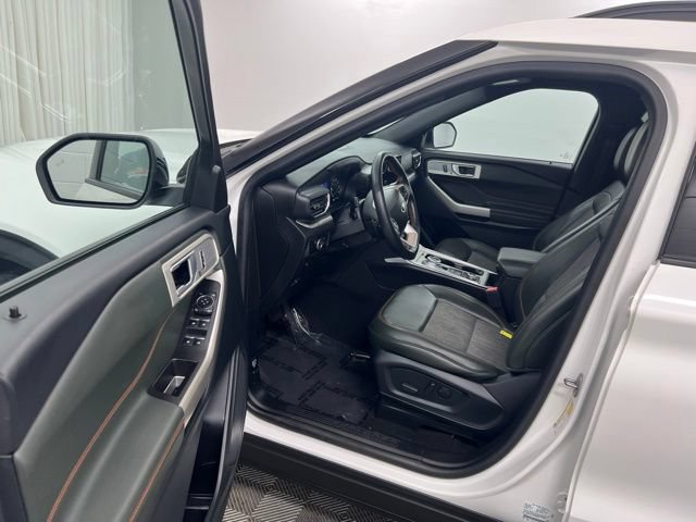 Used 2023 Ford Explorer Timberline w/ Timberline Technology Package AWD/4WD image 12