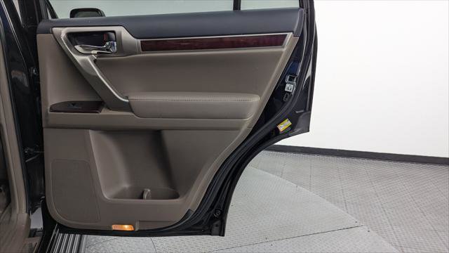 Used 2016 Lexus GX 460 w/ Premium Package image 19