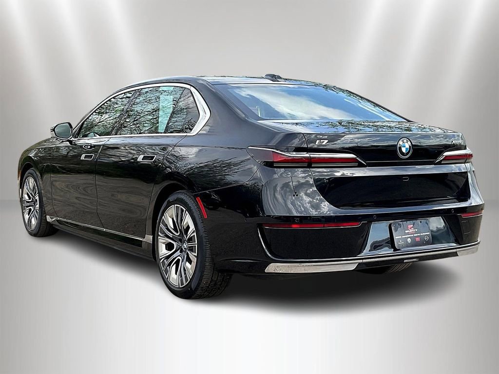 Used 2023 BMW i7 xDrive60 AWD/4WD image 4