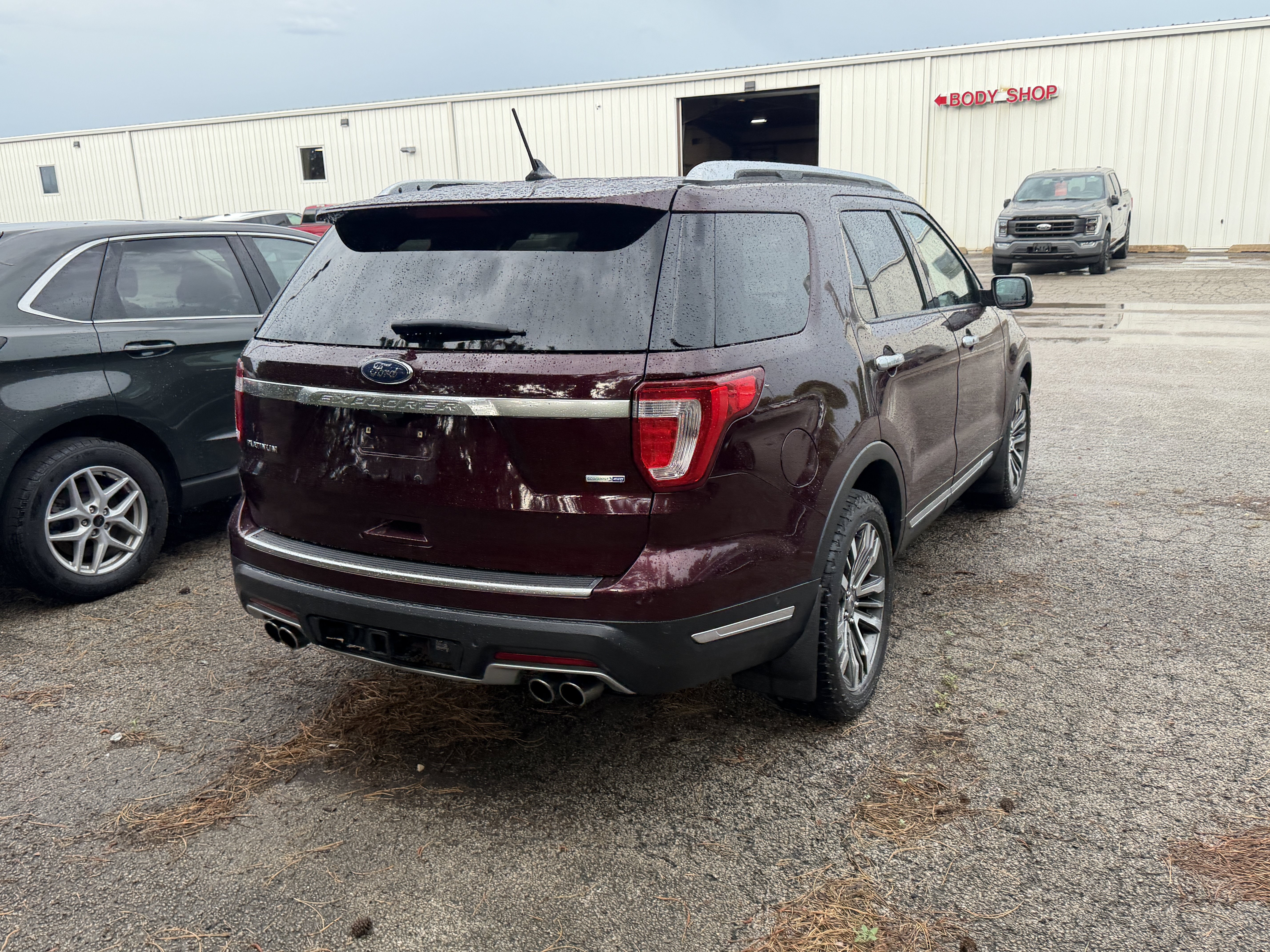 Used 2019 Ford Explorer Platinum AWD/4WD image 9