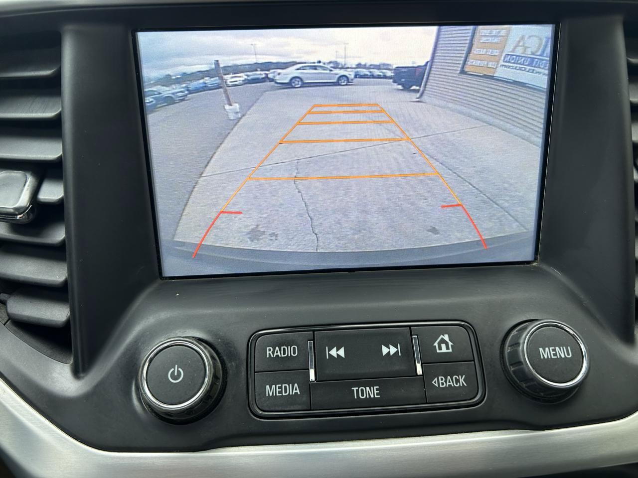 Used 2017 GMC Acadia SLT AWD/4WD image 25