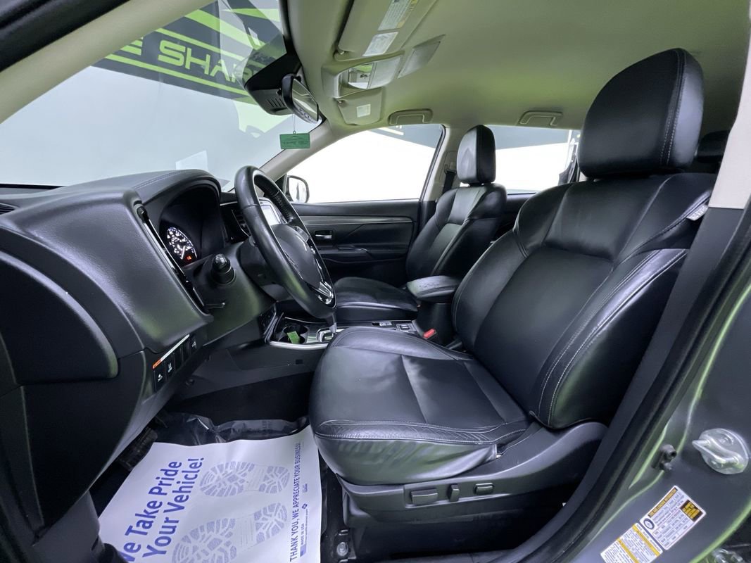 Used 2020 Mitsubishi Outlander SEL image 17