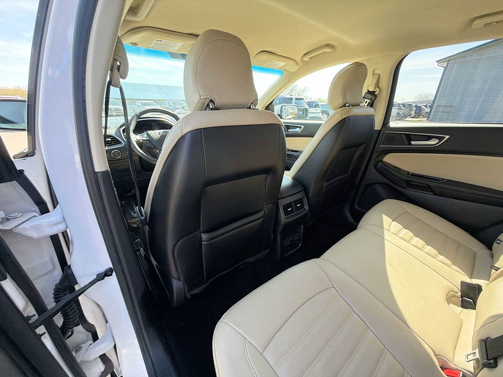 Used 2016 Ford Edge SEL w/ Equipment Group 201A AWD/4WD image 15
