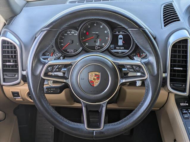 Used 2016 Porsche Cayenne image 15