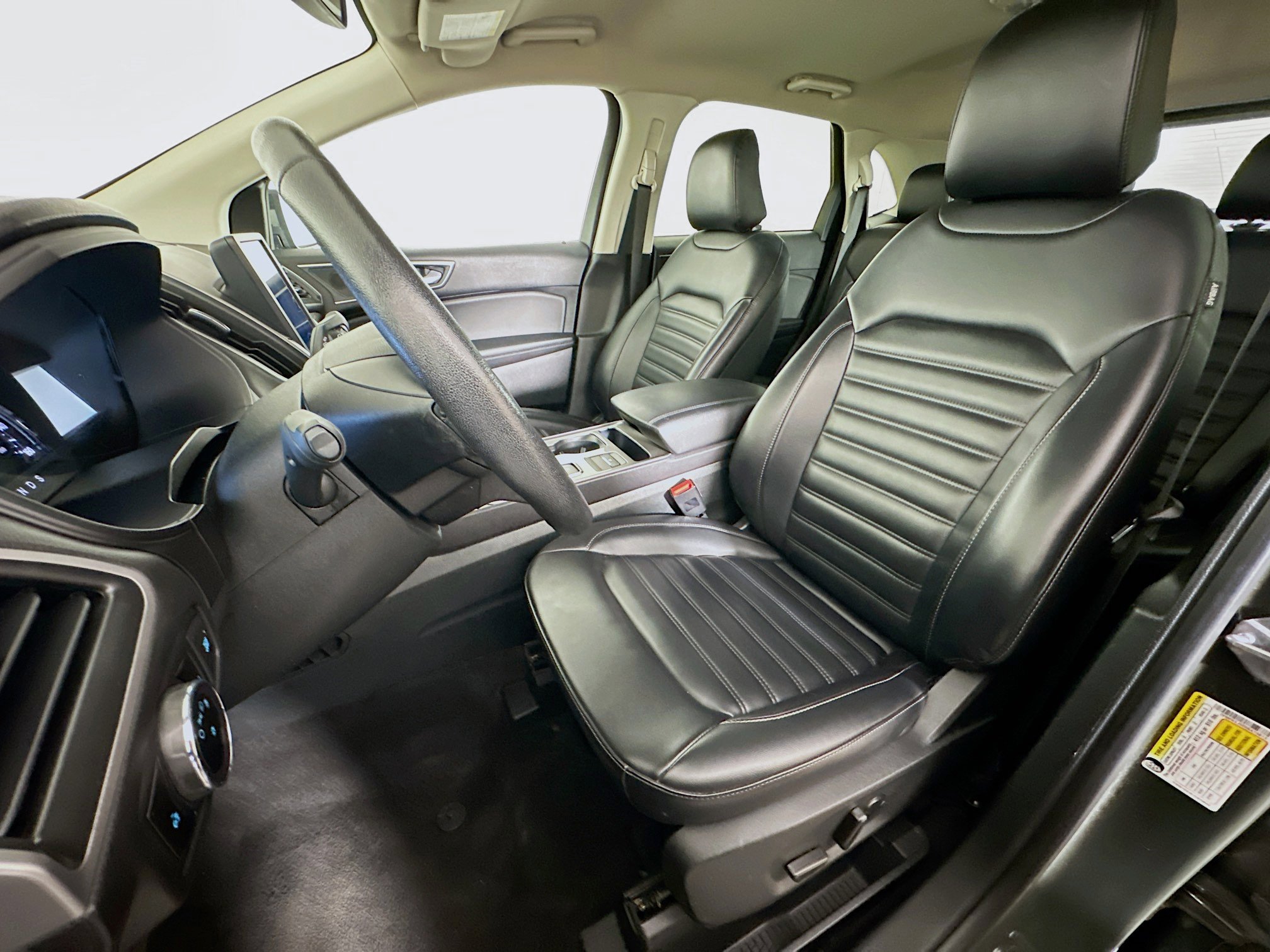 Used 2024 Ford Edge SEL image 13