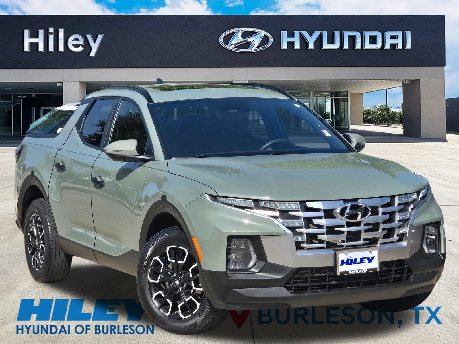 Certified 2024 Hyundai Santa Cruz SEL w/ Activity Package FWD image 2