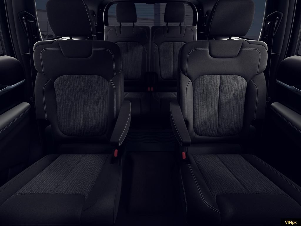 New 2026 Jeep Grand Cherokee L 4WD image 17