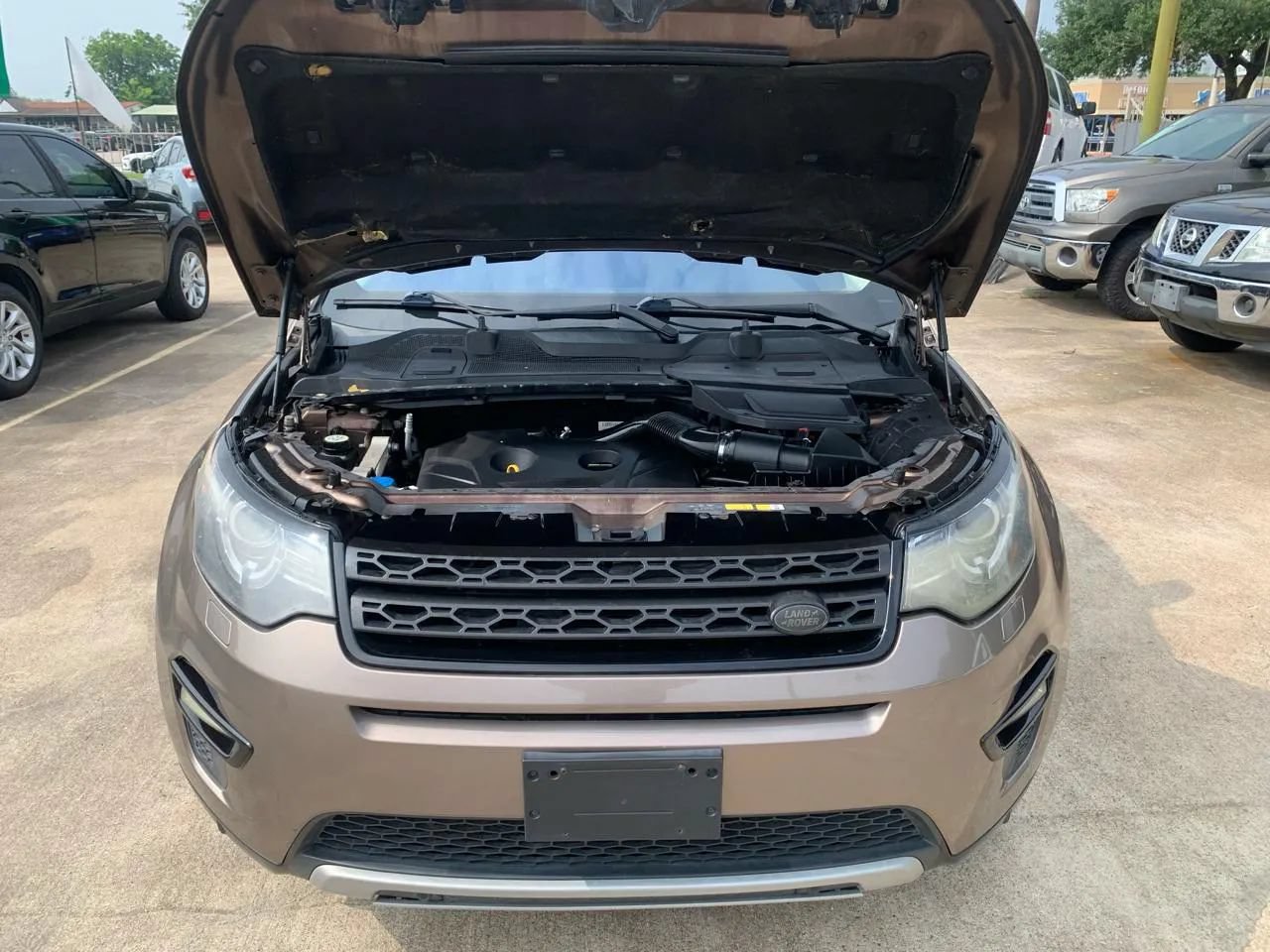 Used 2017 Land Rover Discovery Sport HSE AWD/4WD image 21