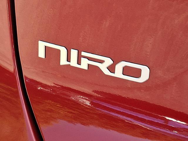 New 2025 Kia Niro SX image 11