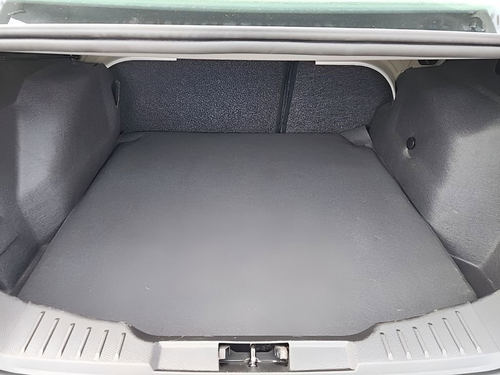 Used 2017 Ford Focus SE image 18