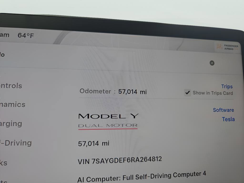 Used 2024 Tesla Model Y Performance image 24
