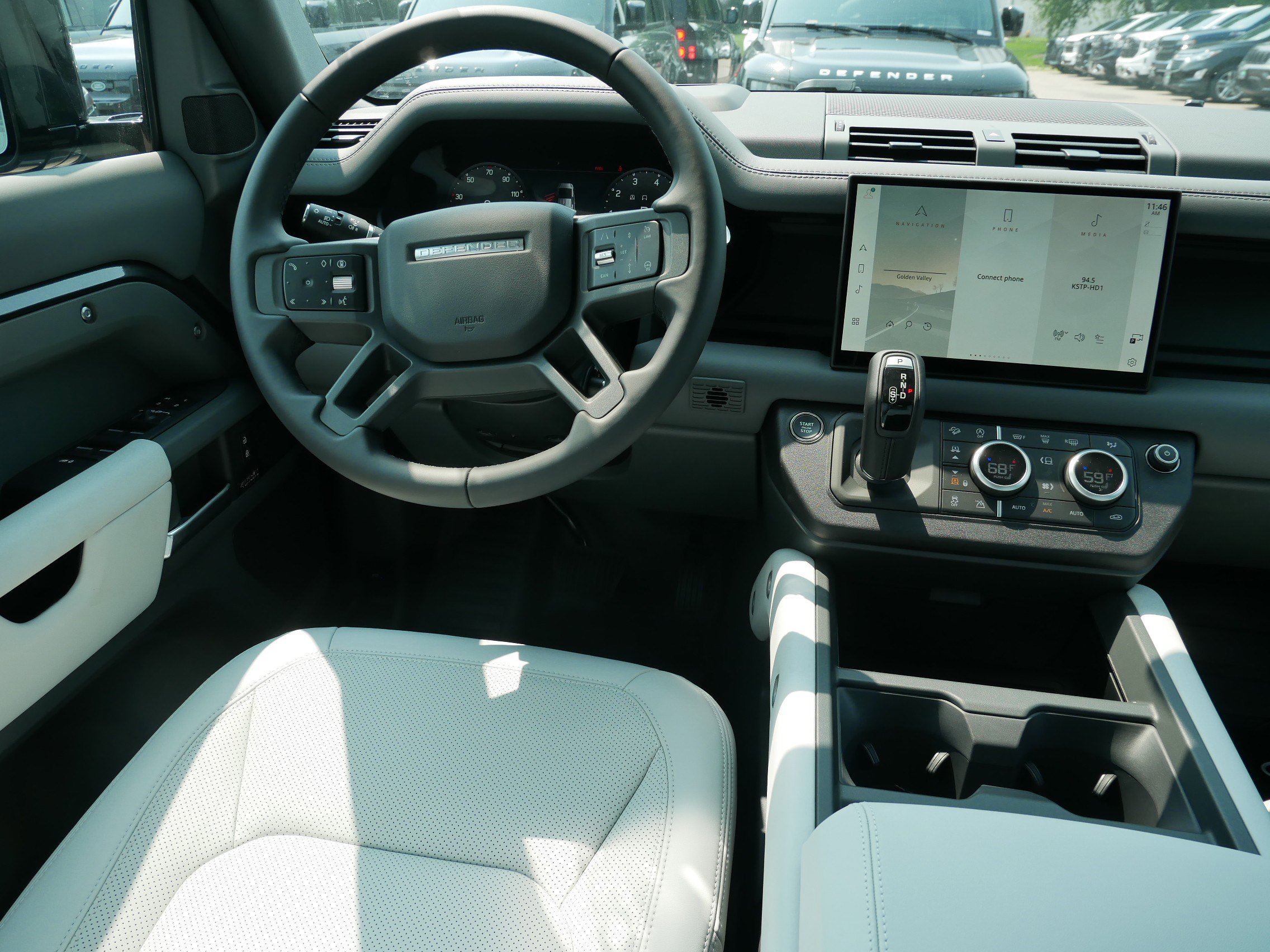 New 2025 Land Rover Defender 110 X-Dynamic SE image 8