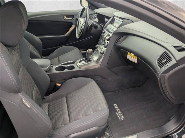 Used 2015 Hyundai Genesis 3.8 RWD image 16