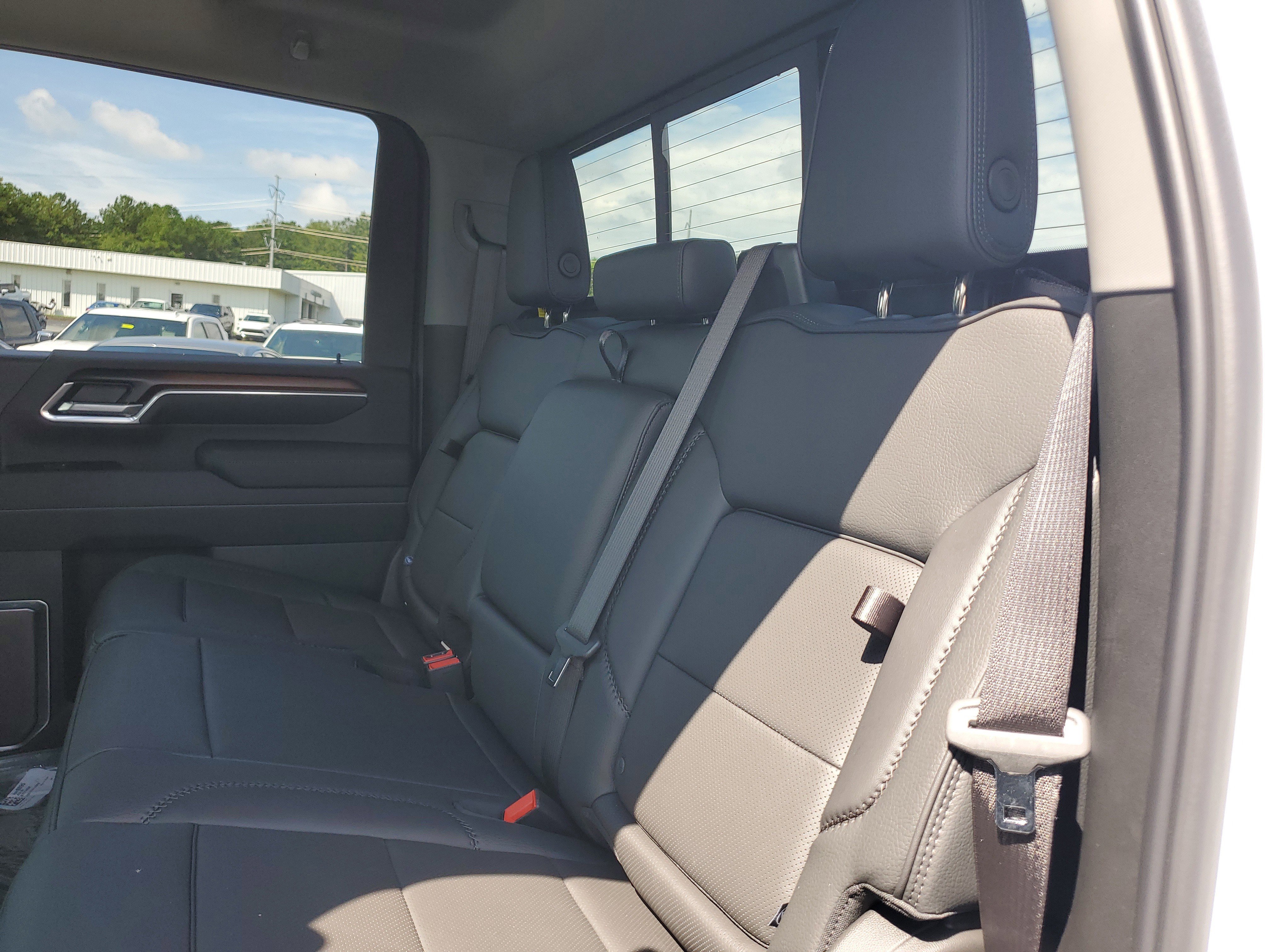 New 2025 GMC Sierra 2500 Denali image 12