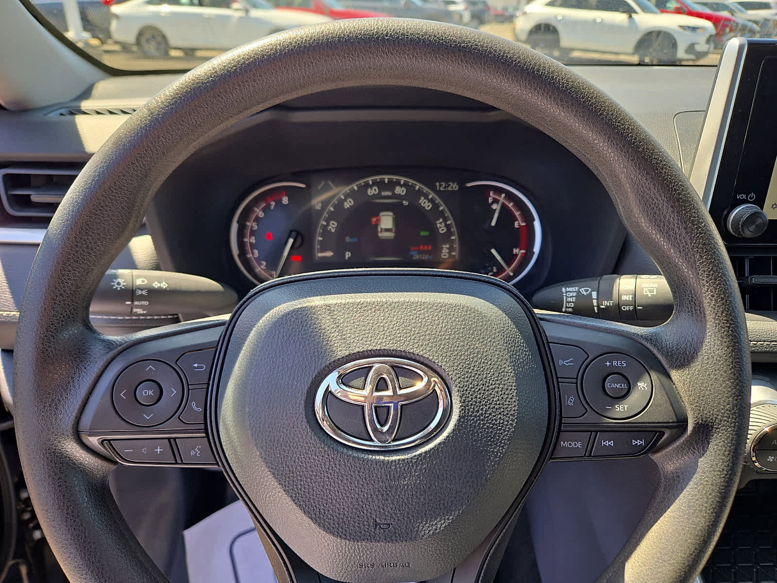 Used 2025 Toyota RAV4 XLE AWD/4WD image 19