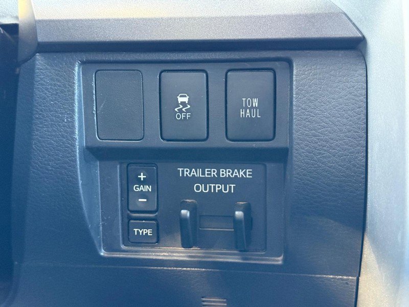 Used 2017 Toyota Tundra SR5 image 13