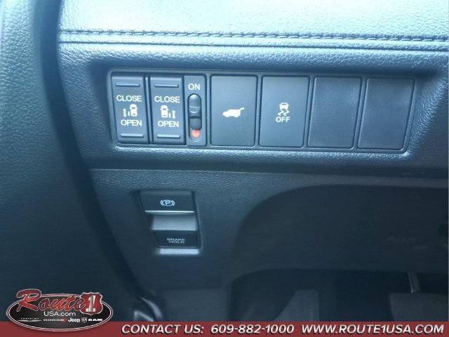Used 2025 Honda Odyssey EX-L image 24