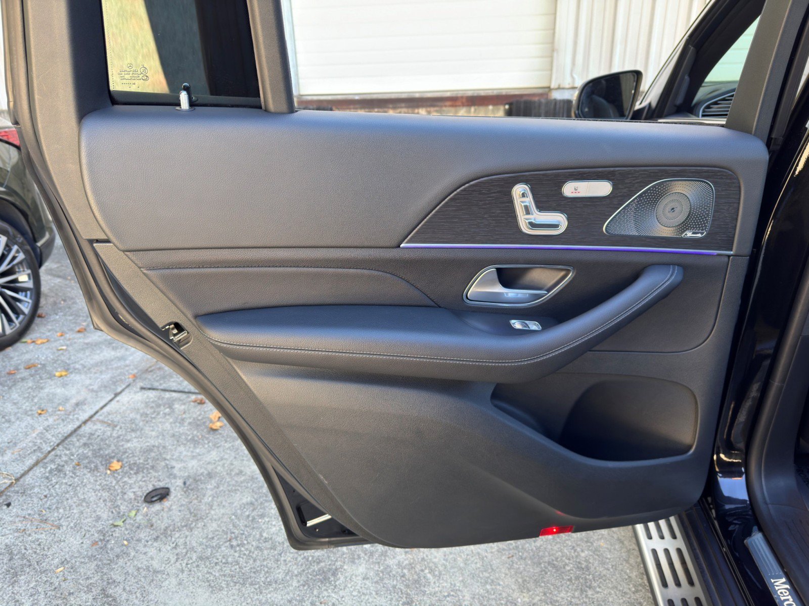 Used 2025 Mercedes-Benz GLS 580 4MATIC image 53