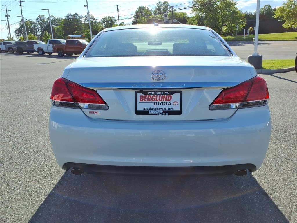 Used 2012 Toyota Avalon FWD image 11