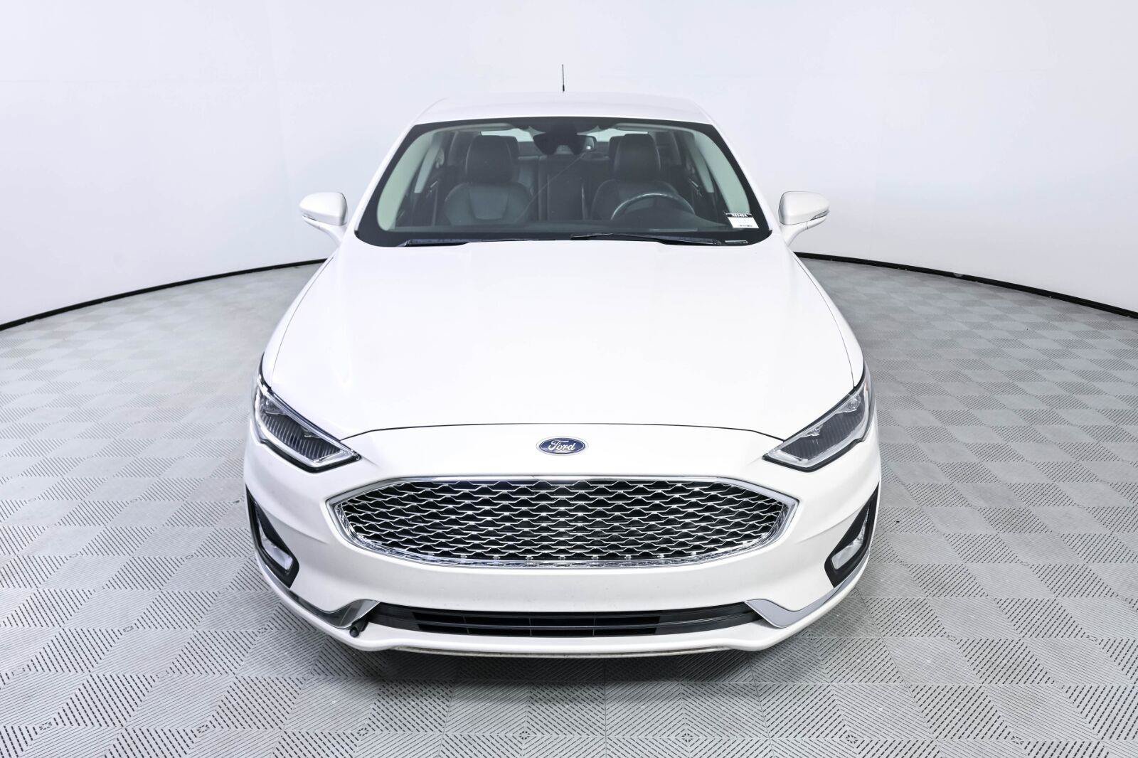Used 2019 Ford Fusion Energi Titanium FWD image 32